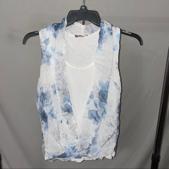 Carla Conti top size Medium floral faux wrap - Picture 4 of 7